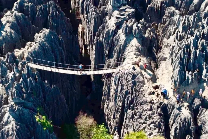 Essential Basic Experience Tsingy tour package